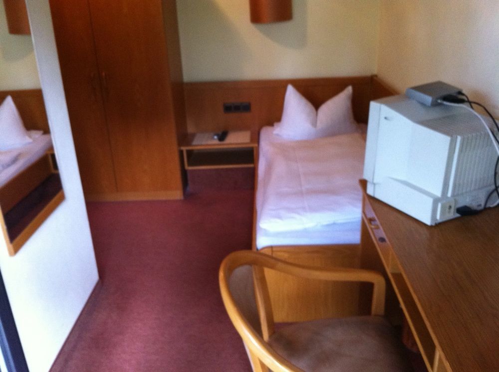 Goldbach  Hotel Bacchusstube Garni מראה חיצוני תמונה